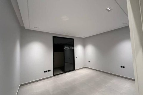 4 bedrooms Apartment in Riyadh, Saudi Arabia No. 60580 8