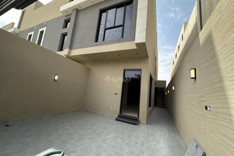 4 bedrooms Apartment in Riyadh, Saudi Arabia No. 60641