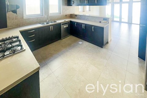 Вилла с 3 спальнями в Jumeirah Park Homes, ОАЭ №64770 4