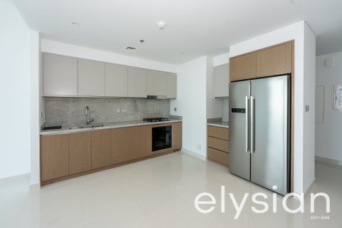 Квартира с 2 спальнями в EMAAR Beachfront, ОАЭ №64767 5