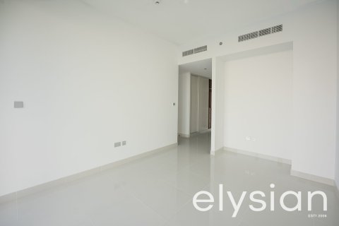 Квартира с 2 спальнями в EMAAR Beachfront, ОАЭ №64767 9