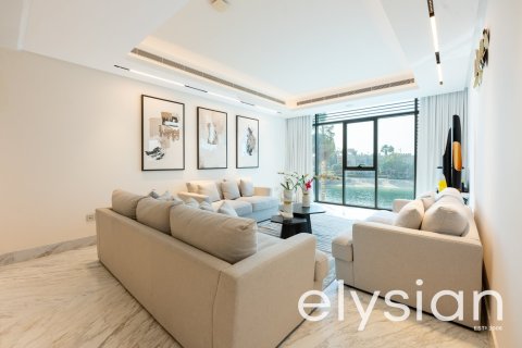 8 bedrooms Villa in Signature Villas, UAE No. 64766 12