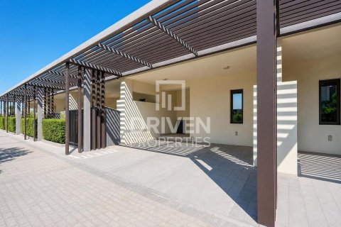 Вилла с 3 спальнями в EMAAR South, ОАЭ №209991