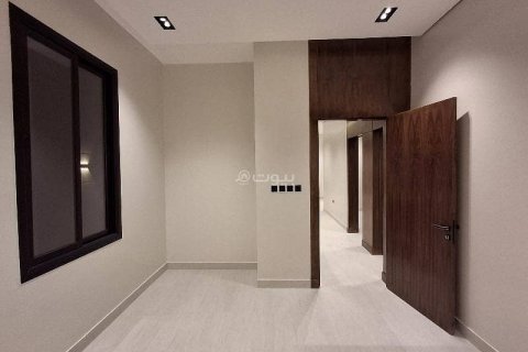 3 bedrooms Apartment in Riyadh, Saudi Arabia No. 60336 10