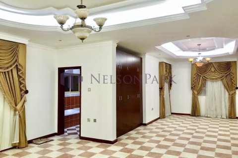 Villa de 5 chambres à Doha, Qatar No. 56646 5