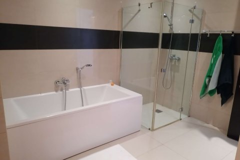Villa de 4 chambres à Muscat, Oman No. 54487 3