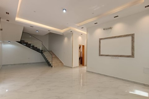 Вилла с 5 спальнями в Маскат, Оман №54534 5