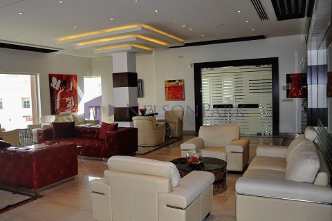4 غرف نوم فيلا في الدوحة, Qatar رقم 58312 4