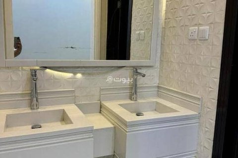 Apartment de 4 dormitorios en Riyadh, Saudi Arabia No. 99513 18