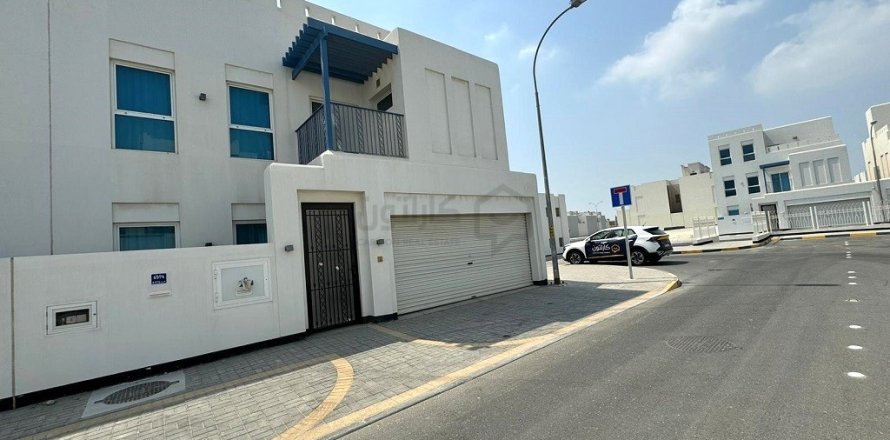4 bedrooms Villa in Al Dair, Bahrain No. 59556