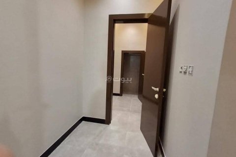 Villa de 5 chambres à Riyadh, Saudi Arabia No. 99696 10