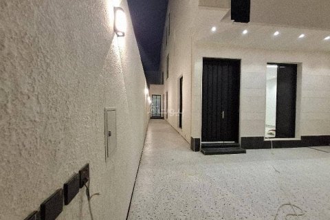 Квартира с 6 спальнями в Эр-Рияд, Саудовская Аравия №60696 13
