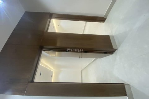 4 bedrooms Apartment in Riyadh, Saudi Arabia No. 60700 12