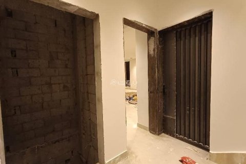 Квартира с 3 спальнями в Эр-Рияд, Саудовская Аравия №60699