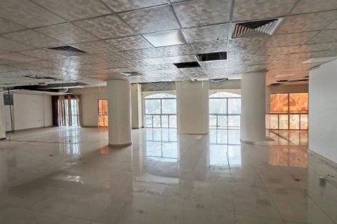 Shop in Bawshar, Oman No. 98810