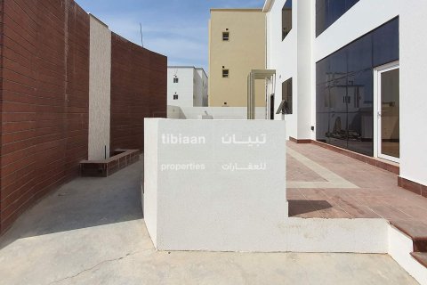 Villa de 4 chambres à As Sib, Oman No. 54012 8
