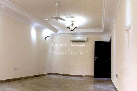 Townhouse de 6 dormitorios en Bawshar, Oman No. 54013 5