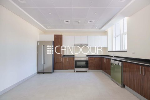 Appartement de 3 chambres à Marina Arcade Tower, UAE No. 47892 5