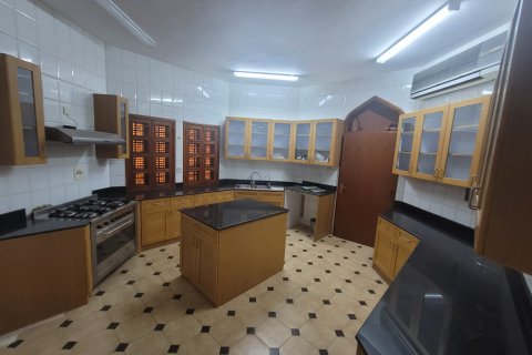 10 غرفة نوم  فيلا في مسقط , عُمان رقم 54301 6