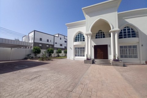 5 bedrooms Villa in Al Qurm, Oman No. 54305