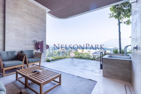 4 bedrooms Duplex in Doha, Qatar No. 57159