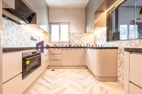 4 bedrooms Duplex in Doha, Qatar No. 57159 10