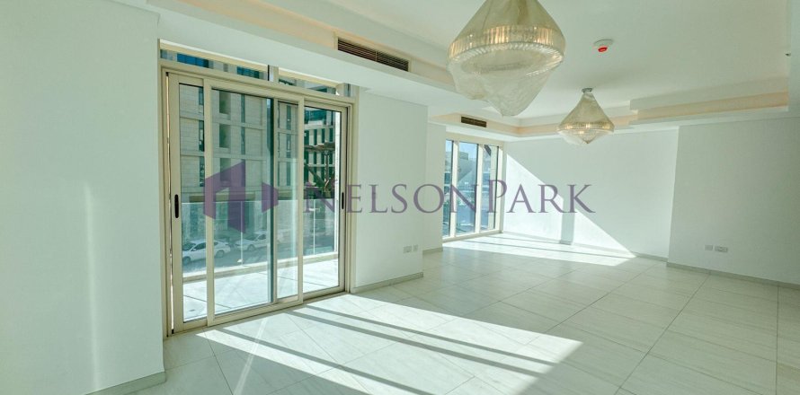 3 bedrooms Apartment in Doha, Qatar No. 58070