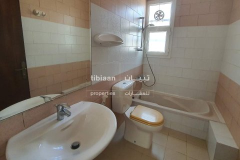 4 bedrooms Twin Villa in Muscat, Oman No. 53719 8