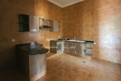 4 bedrooms Twin Villa in Muscat, Oman No. 53719 6