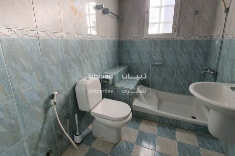 4 bedrooms Villa in Muscat, Oman No. 53718 8
