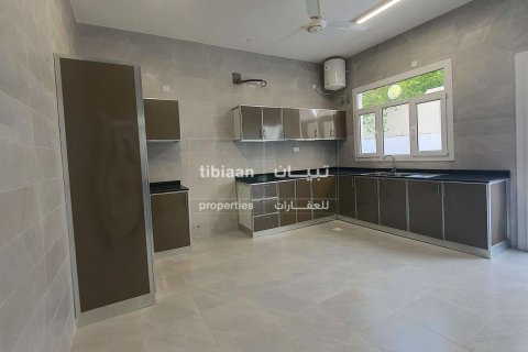Вилла с 5 спальнями в Al Ansab, Оман №53715 3