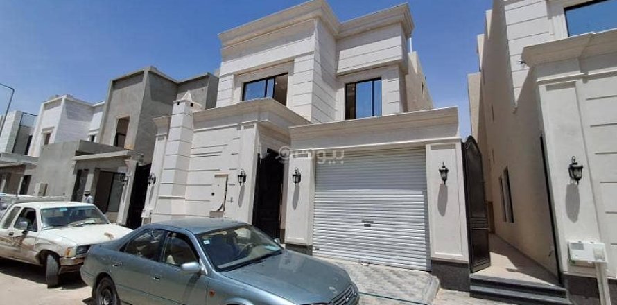 Villa de 6 dormitorios en Riyadh, Saudi Arabia No. 99608