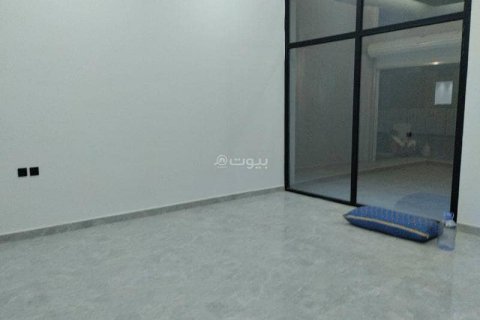 Villa de 3 chambres à Riyadh, Saudi Arabia No. 99603 8