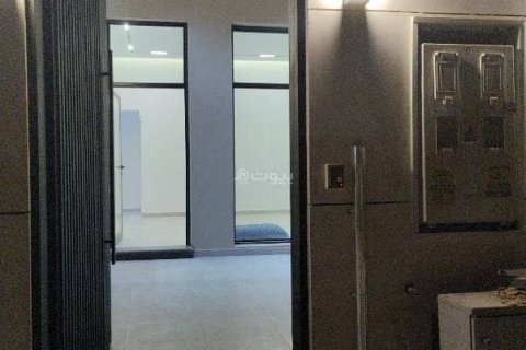 Villa de 3 chambres à Riyadh, Saudi Arabia No. 99603 6