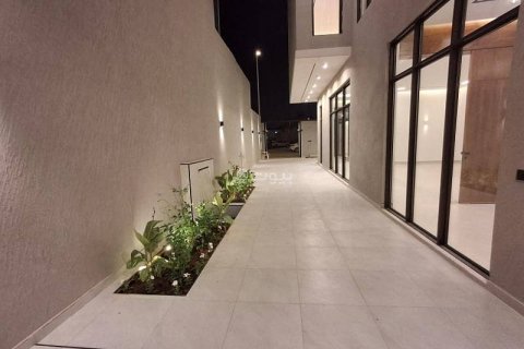 Villa de 6 chambres à Riyadh, Saudi Arabia No. 99607 5
