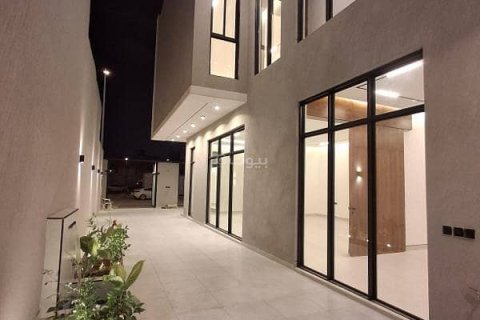 Villa de 6 chambres à Riyadh, Saudi Arabia No. 99607 8