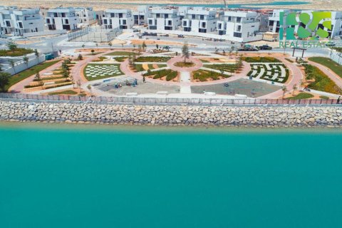 4 bedrooms Villa in Sharjah Waterfront City, UAE No. 43468