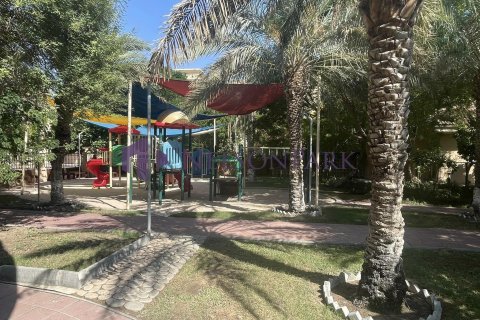 Villa de 3 chambres à Doha, Qatar No. 58079 10