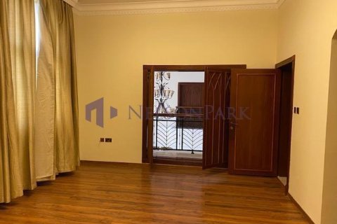 Villa de 5 dormitorios en Doha, Qatar No. 58383 9