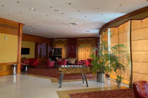 Villa de 5 dormitorios en Doha, Qatar No. 58383 10