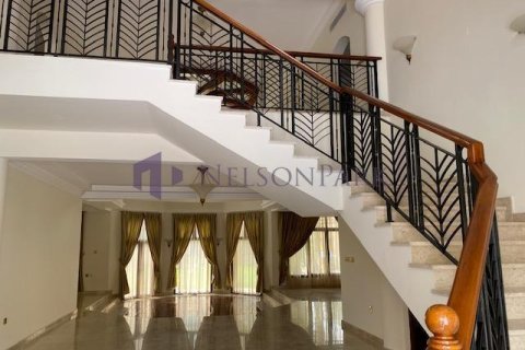 Villa de 5 dormitorios en Doha, Qatar No. 58383 4