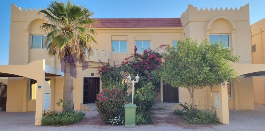 3 غرف نوم فيلا في الدوحة, Qatar رقم 58497