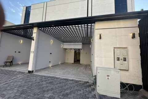 3 bedrooms Apartment in Riyadh, Saudi Arabia No. 59940