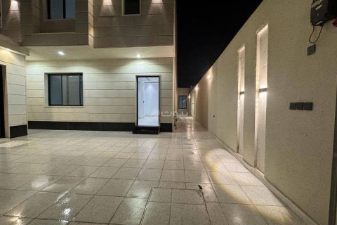 Villa de 6 dormitorios en Khobar, Saudi Arabia No. 59942 3