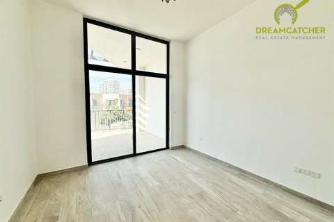 4 bedrooms Villa in Mina Al Arab, UAE No. 75453 8