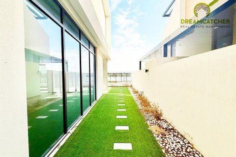 4 bedrooms Villa in Mina Al Arab, UAE No. 75453 29