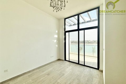 4 bedrooms Villa in Mina Al Arab, UAE No. 75453 13