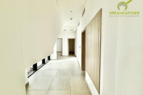 4 bedrooms Villa in Mina Al Arab, UAE No. 75453 20