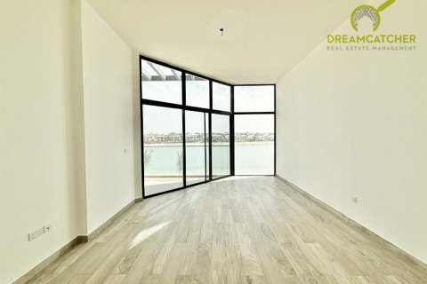 4 bedrooms Villa in Mina Al Arab, UAE No. 75453 6