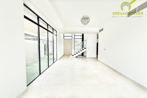 4 bedrooms Villa in Mina Al Arab, UAE No. 75453 15